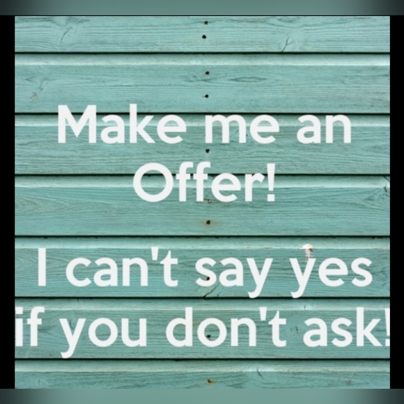 Meet your Posher, Catherine's Closet Finds 🛍 - Picture 11 of 11